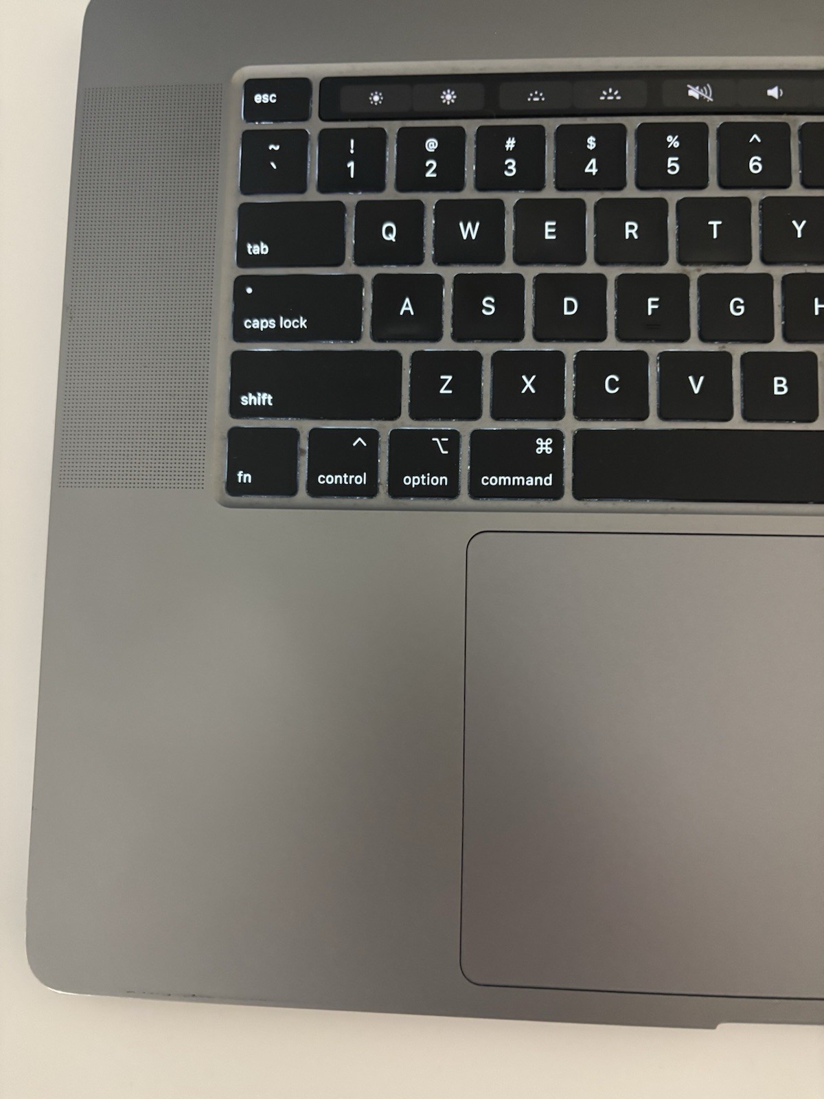 Apple MacBook Pro A2141 Space Gray Backlit Keyboard Laptop 2019 16 inch ** DOA