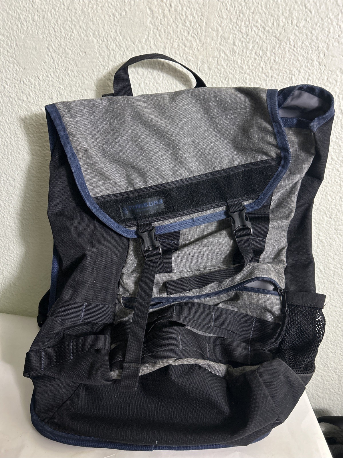Timbuk2 Rogue TIMBUK2 Laptop Commuter Backpack w/ bottle opener Gray Black