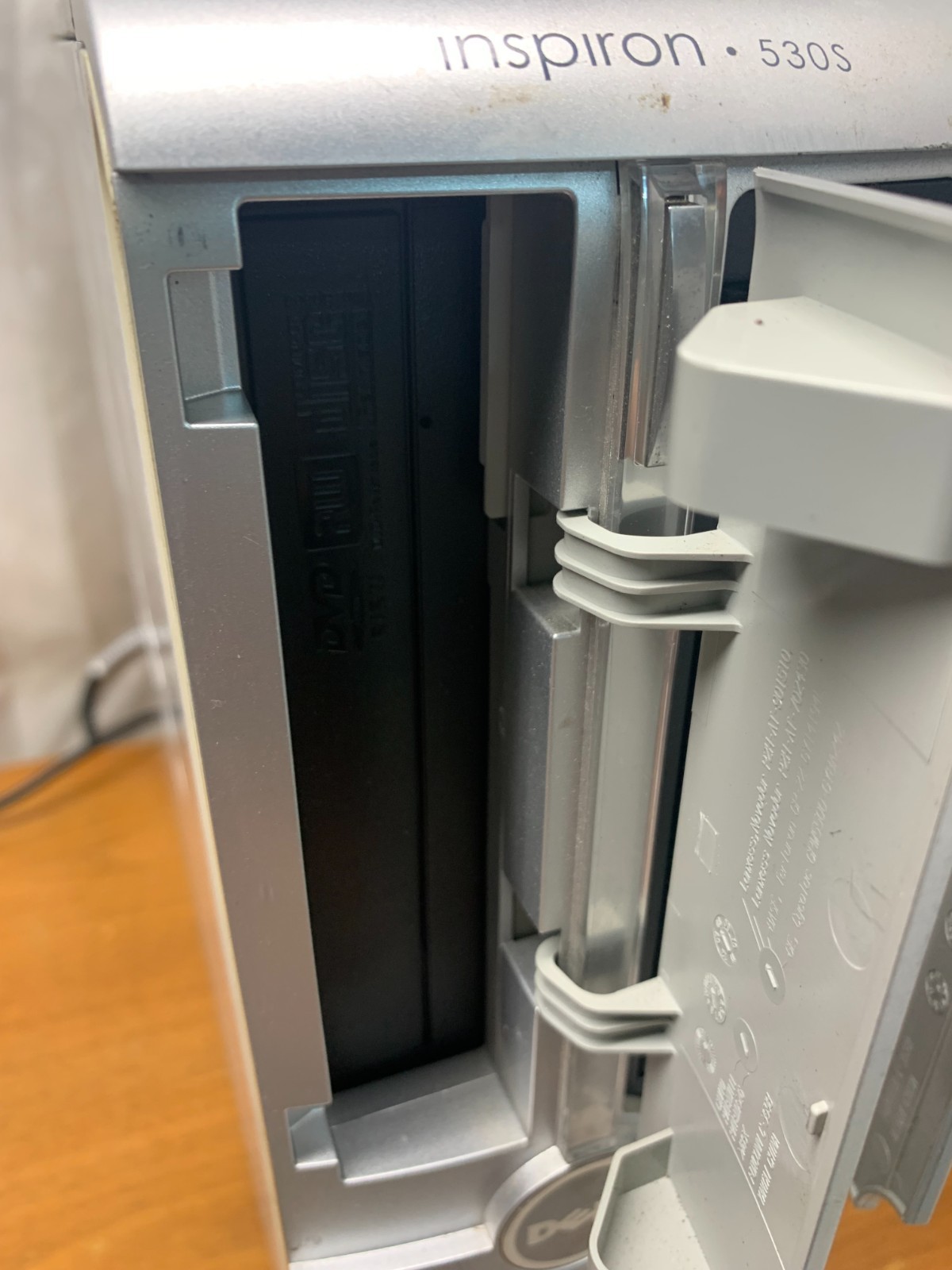 Dell Inspiron D530S Desktop Tower Computer Powers On