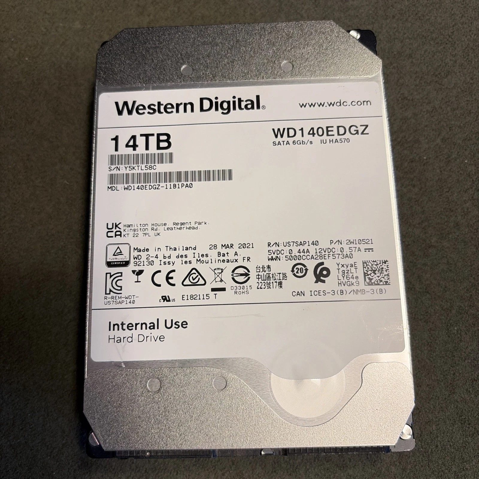 Western Digital (14TB, 3.5 In, LFF 6GB, 5400 RPM) SATA Hard Drive – WD140EDFZ