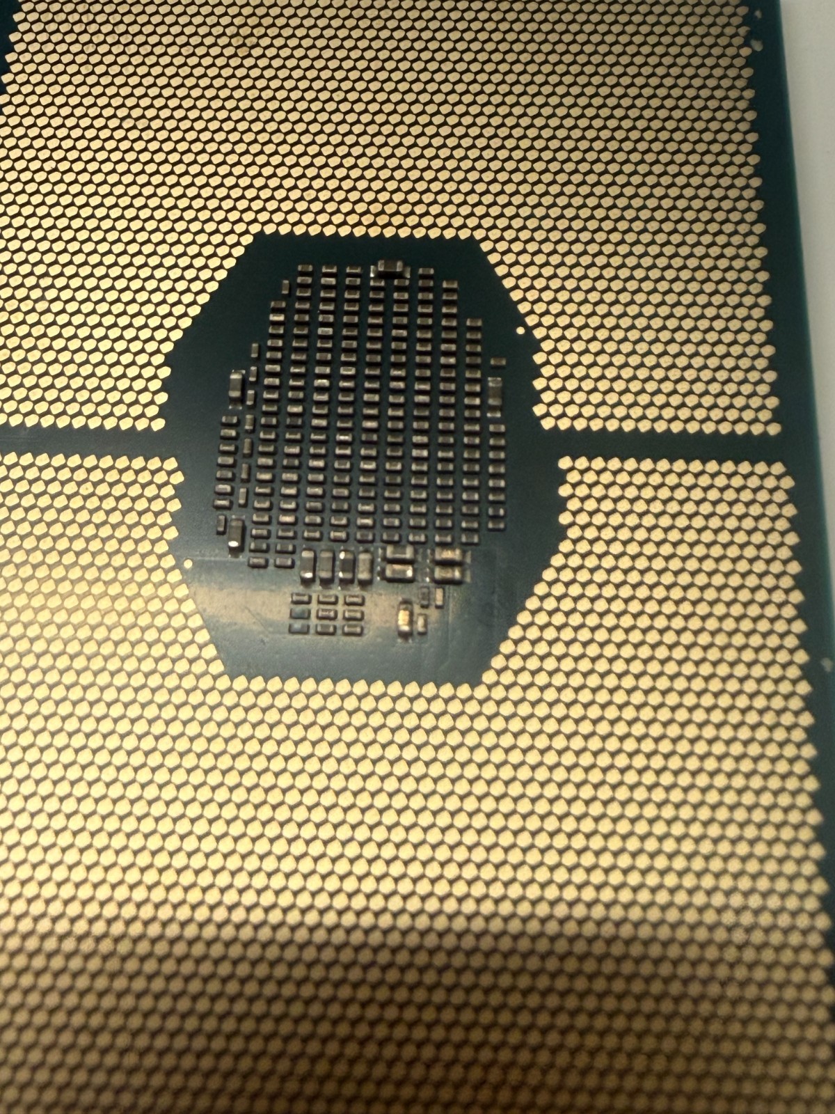 INTEL XEON SILVER 4214R 2.40GHz 16.5MB 12 CORE SRG1W