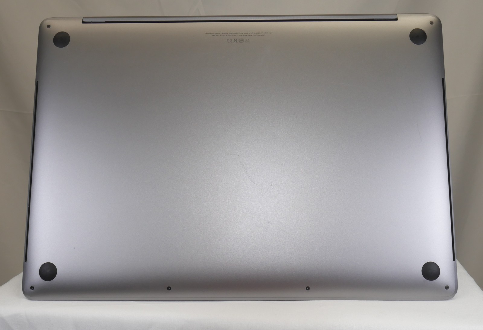 Apple MacBook Pro i9-9880H 2.3GHz 1TB 32GB MVVM2LL/A Pro 5500M Space Gray NO AC