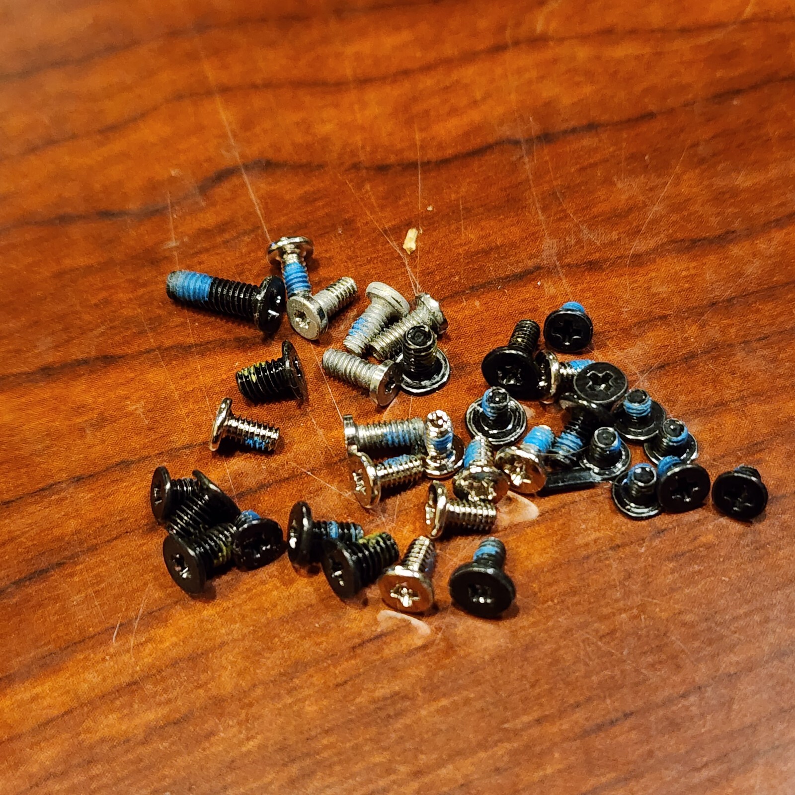 HP Envy x360 m6-aq105dx m6-aq-103dx 15.6″ Screw Set Screws for Repair 4669