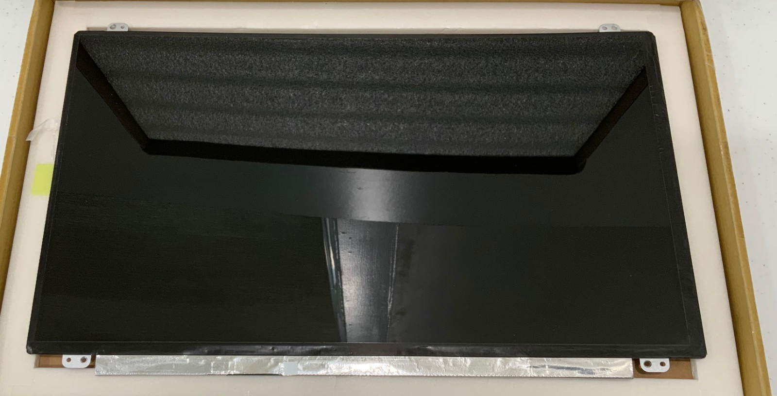 Chimei Innolux 15.6″ LED LCD Screen WXGA FHD N156HGE-LB1 REV.C1