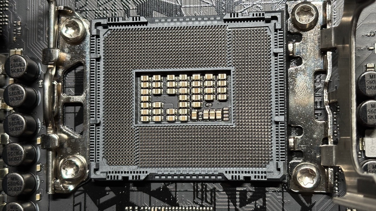 ASUS ROG Strix Z690-E Gaming Wi-Fi LGA 1700 Intel ATX Motherboard