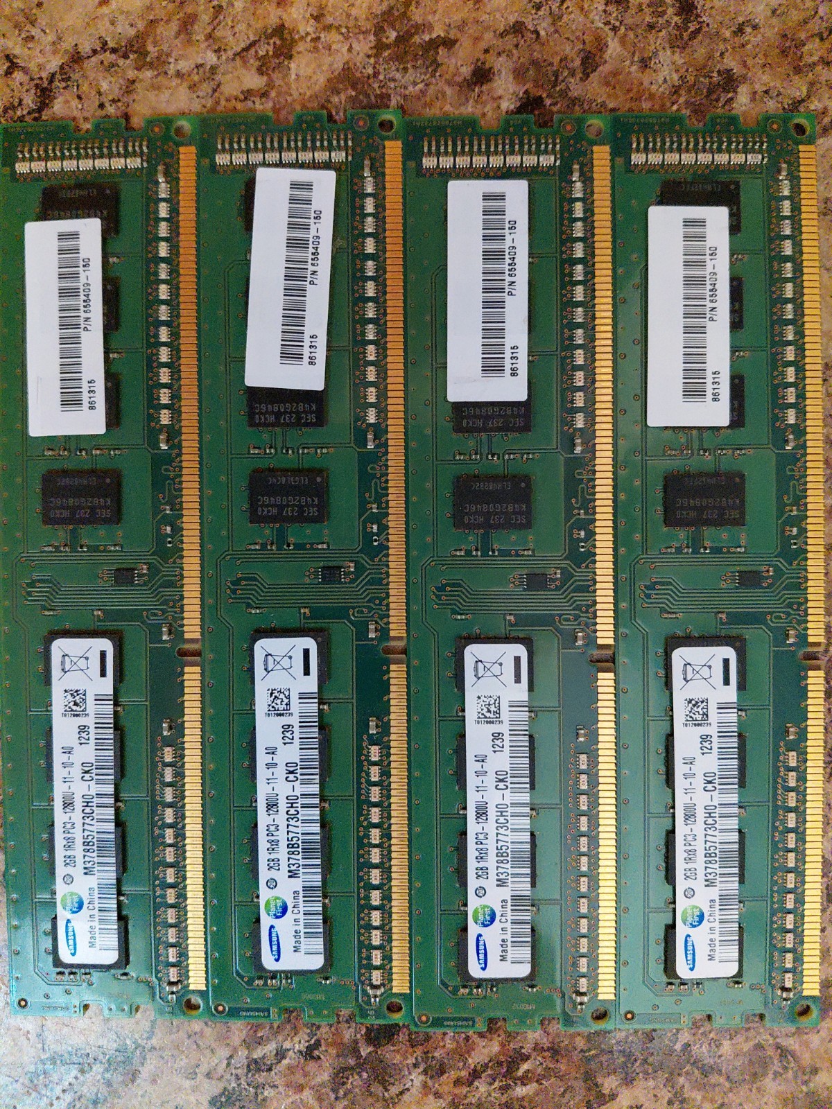 Lot of 8GB (4 x 2GB) Samsung DDR3 RAM PC3-12800U 1600MHz DIMM M378B5773DH0-CK0