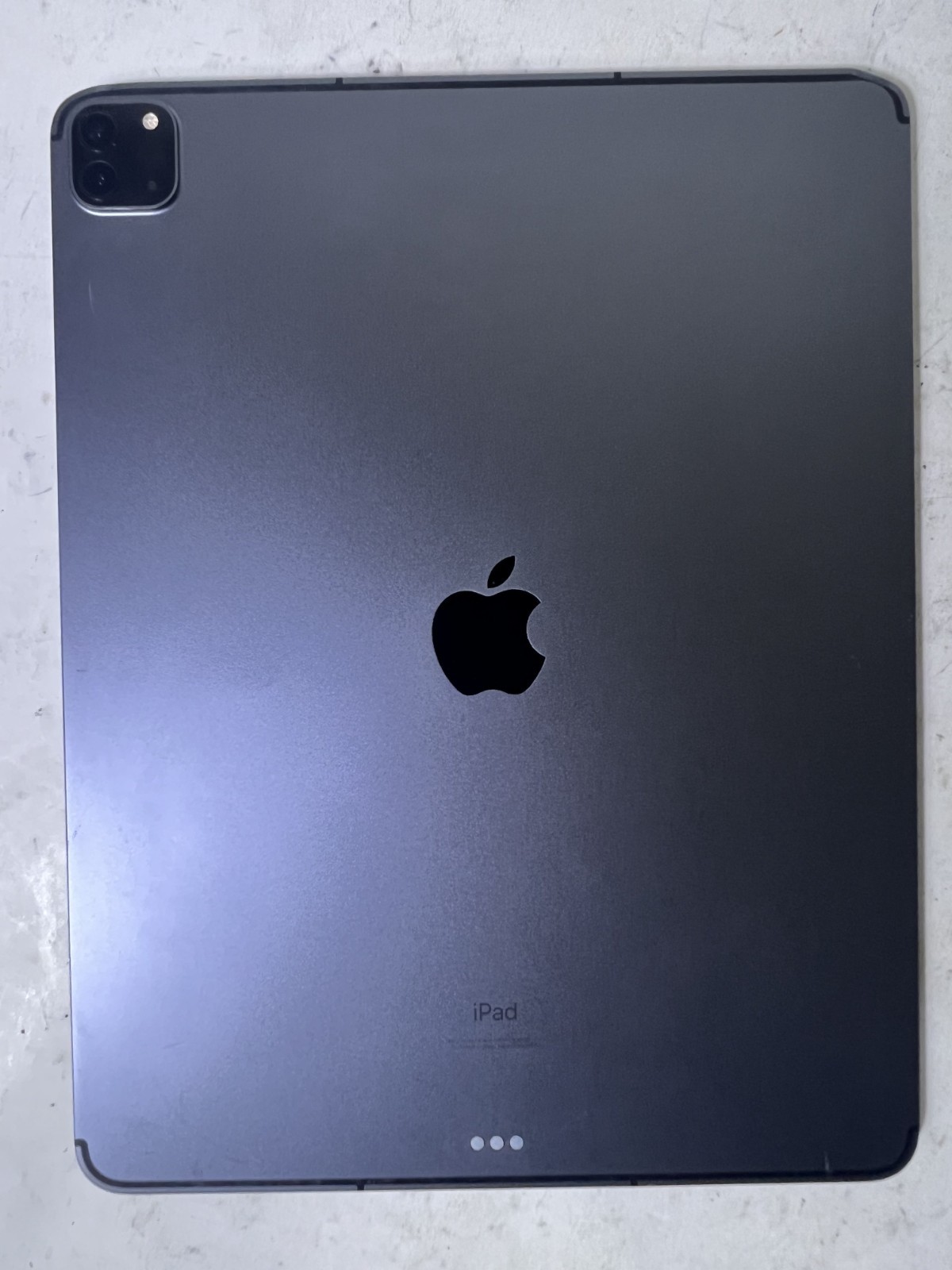 Apple iPad Pro 12.9″ 5th Gen A2379 Wi-Fi + Cellular – Space Gray AS-IS NO SCREEN