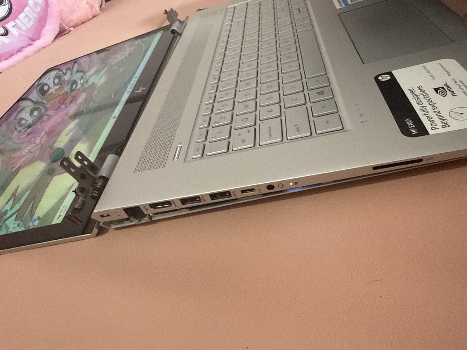 HP 17.3 Touch i7 disk 16gb RAM Intel(R) Core(TM) i7-8550U CPU @ 1.80GHz 1.99 GHz