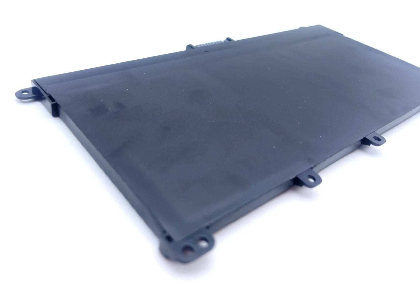 NEW OEM 41.9Wh HT03XL HT03041XL Battery for HP Pavilion 14 15 17 240 245 G7 US