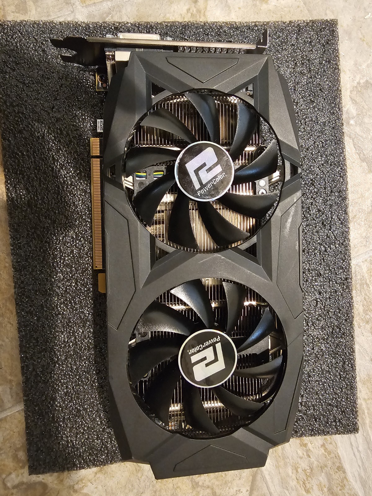 PowerColor AMD Radeon RX 580 8GB GDDR5 Graphics Card (‎AXRX 580 8GBD5-3DHDV2/OC)