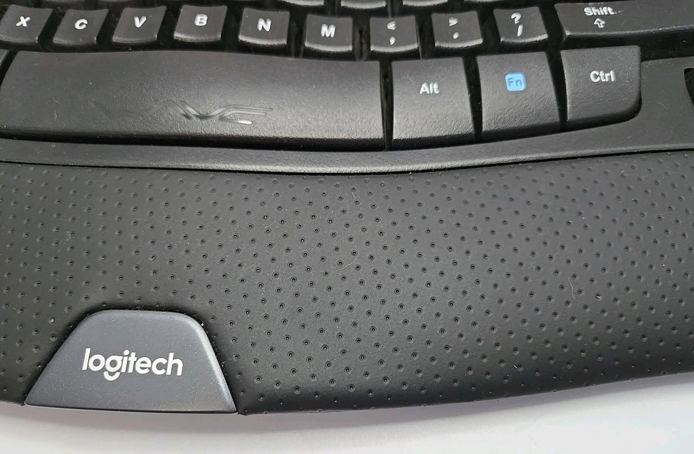 Logitech K350 Wireless Comfort Wave Ergonomic Keyboard w/ NEW Unify USB Dongle