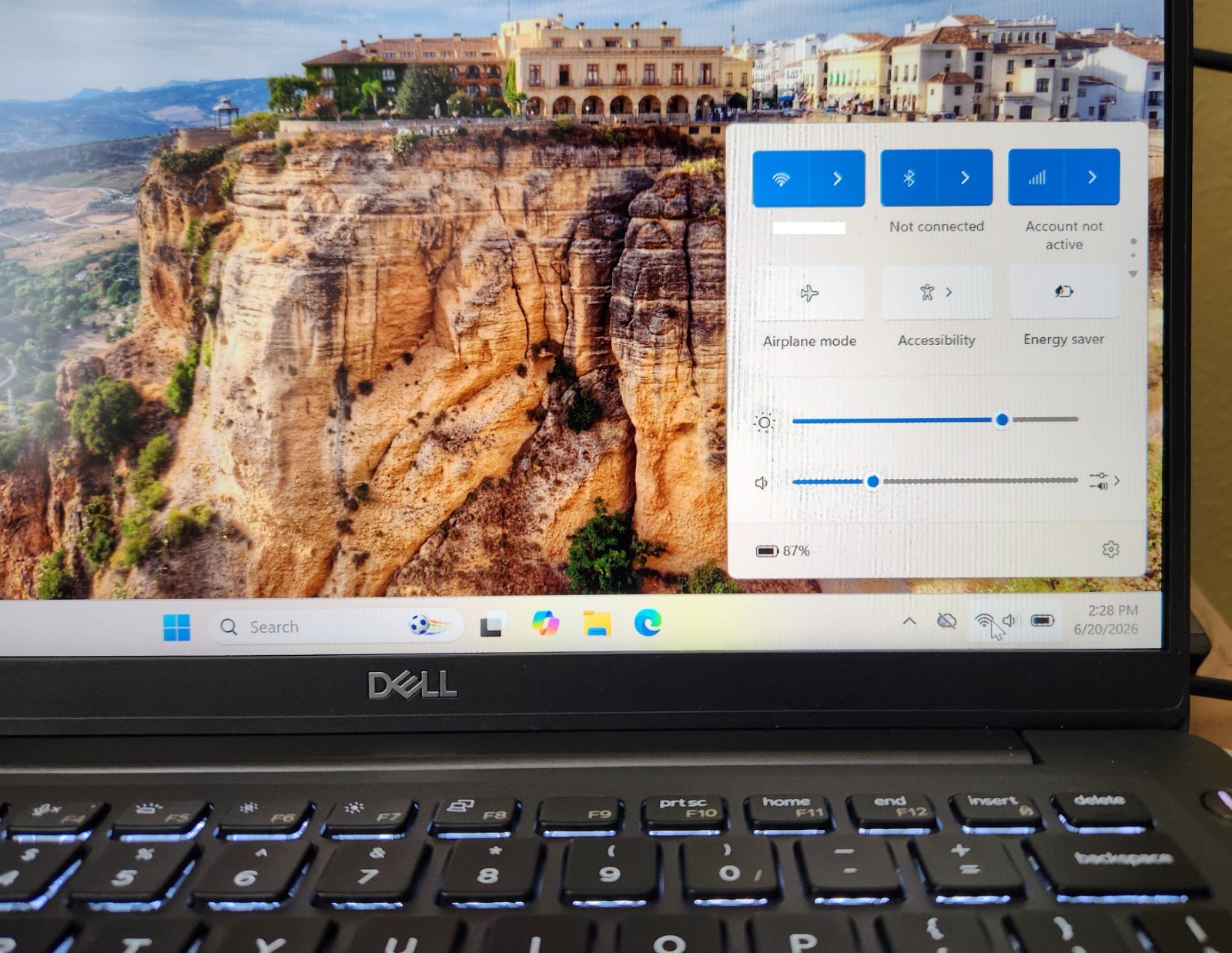 Dell Latitude 7400 14″ Intel i7-8665U 1.9GHz 16GB RAM/512GB SSD/Windows 11