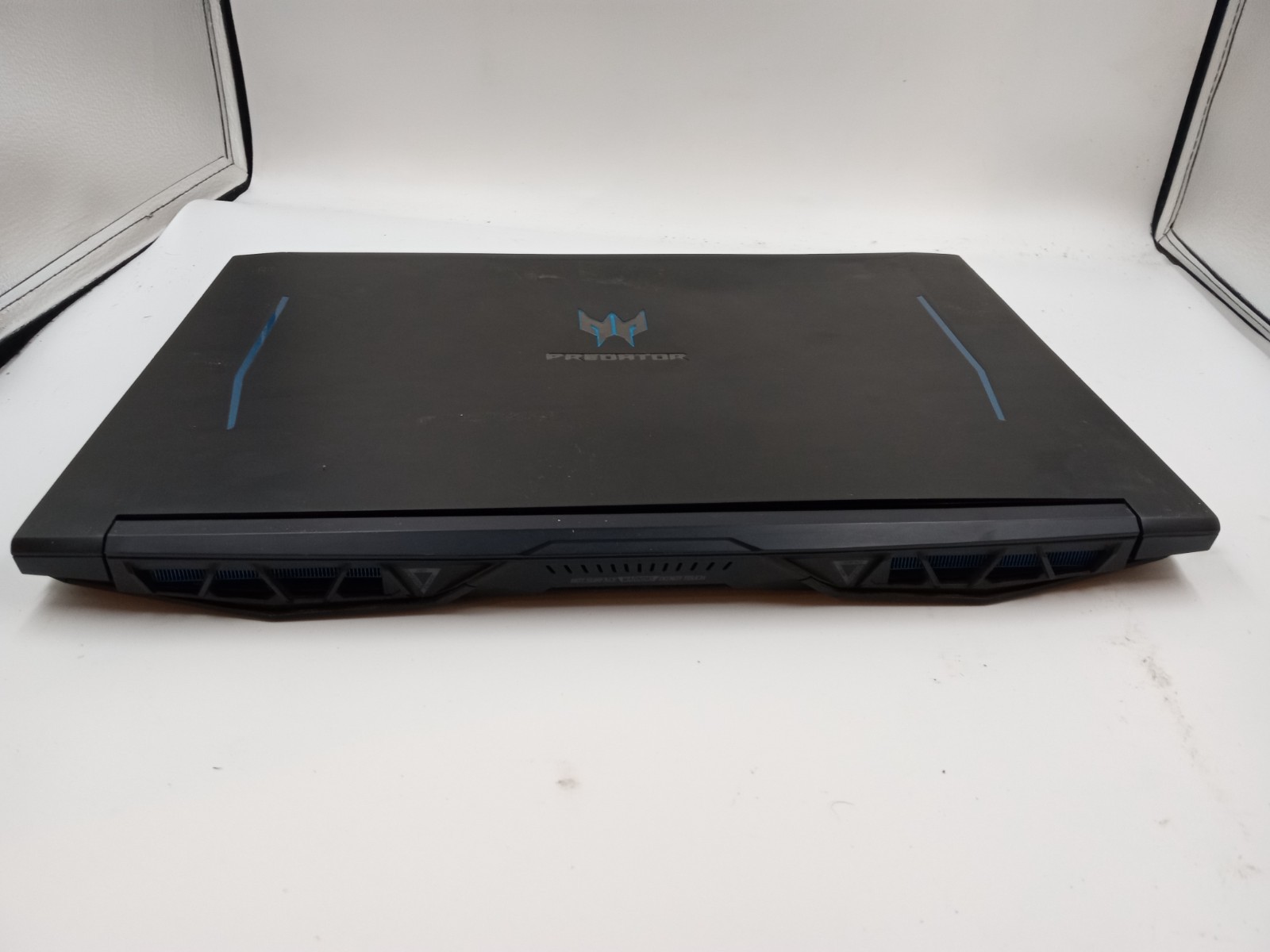Acer Predator Helios PH315-52 15.6″ i5-9300H Nvidia GTX 1660 Ti -BOOTS -READ!!