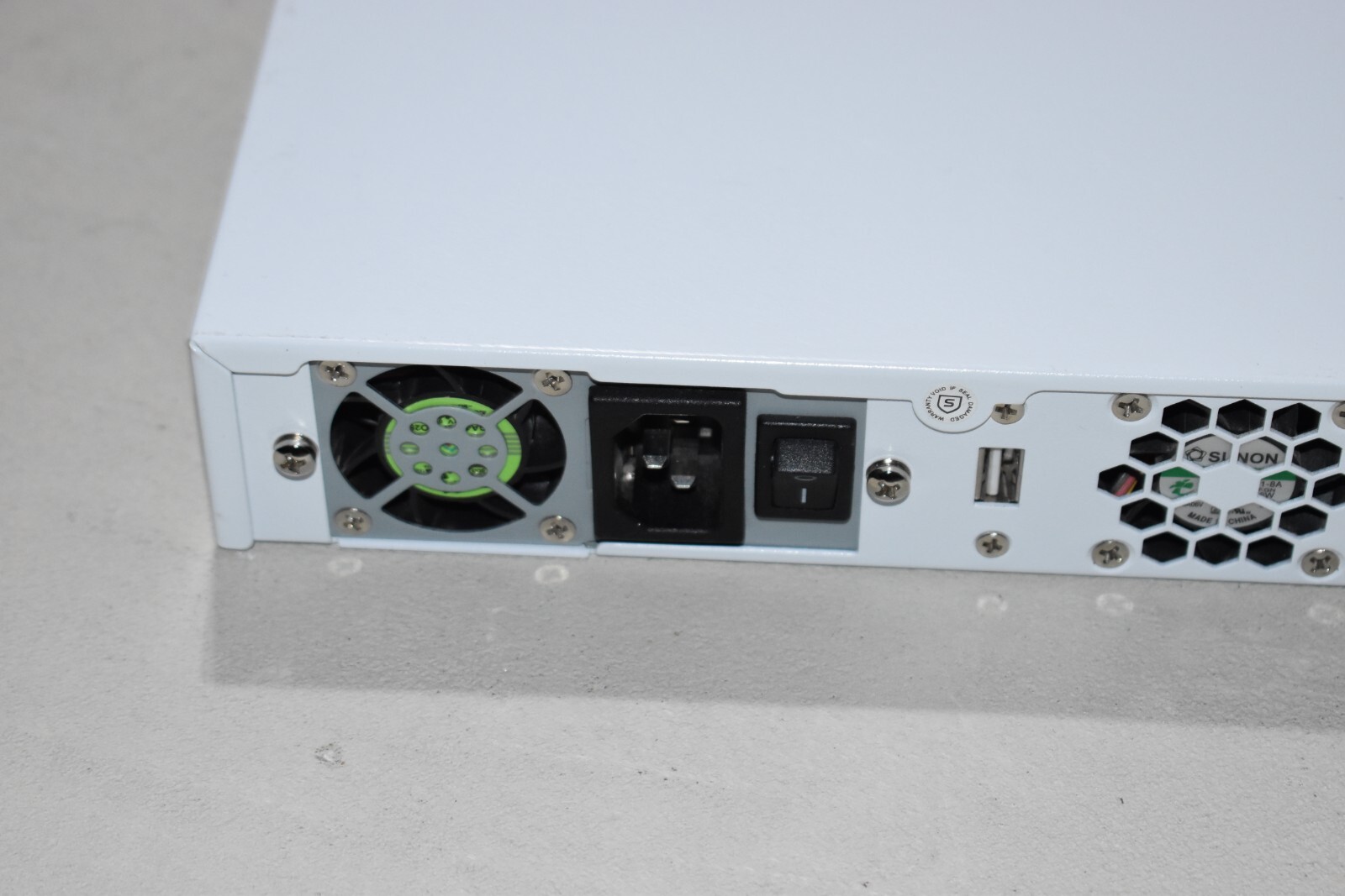Sophos 2x 10GBe Gigabit Rackmount PFsense Firewall Xeon E3-1225v3 16GB RAM AESNI
