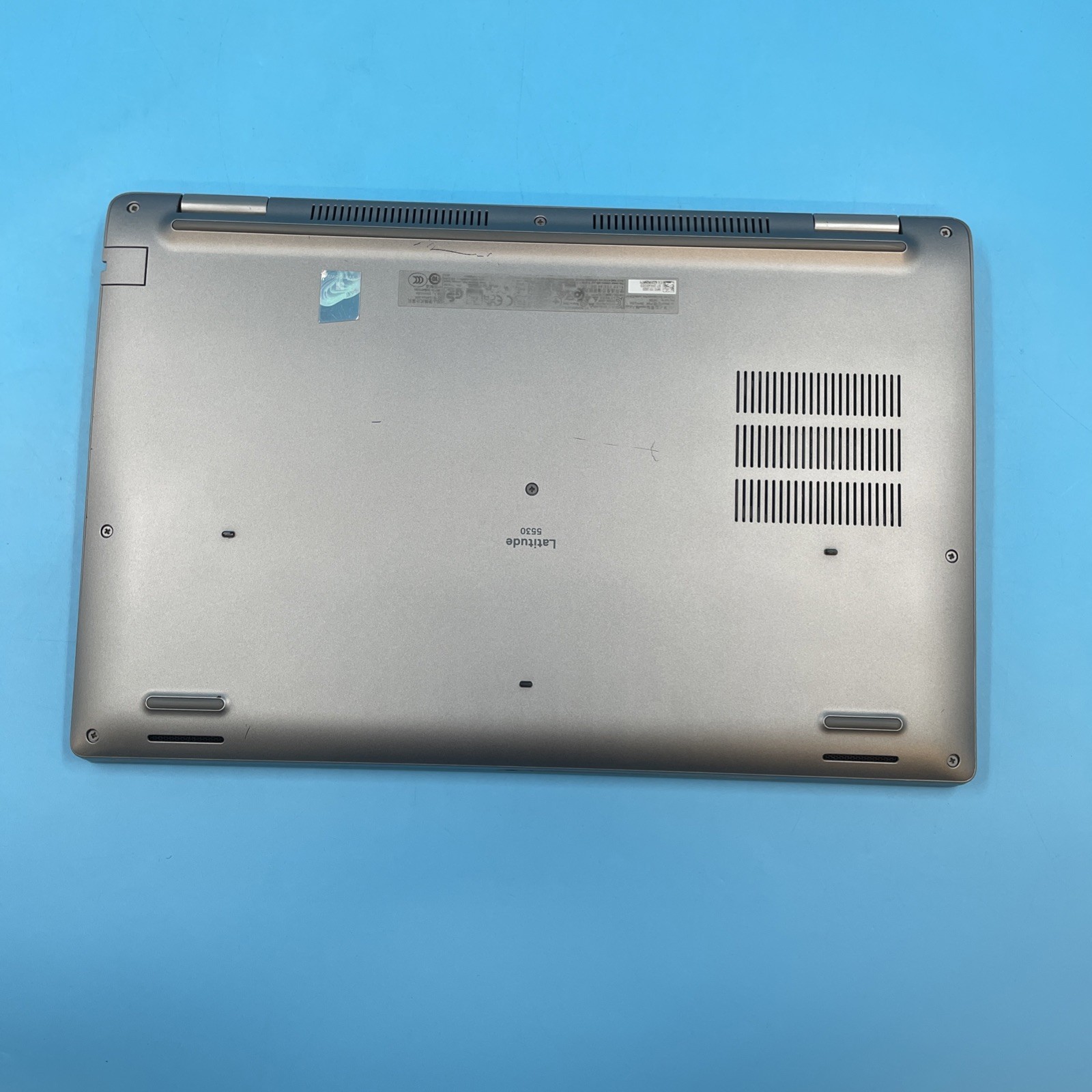 Dell Latitude 5530 | i5-1235U | 16GB RAM | NO DRIVE | NO OS | NO BATTERY