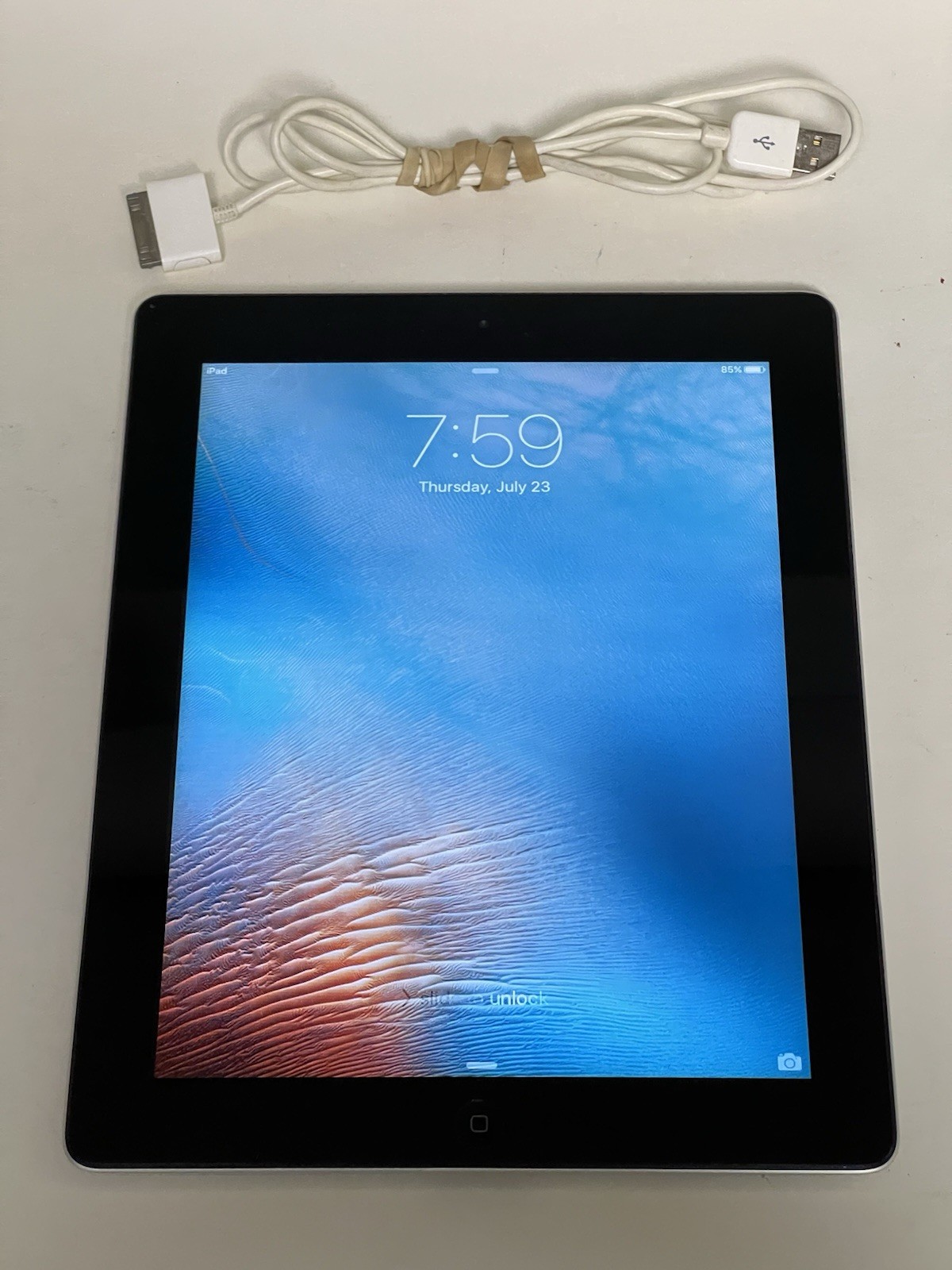 Apple iPad 2 (A1395) 16GB Wi-Fi 9.7” Black iOS 9.3.5 MC769LL/A Great Condition!