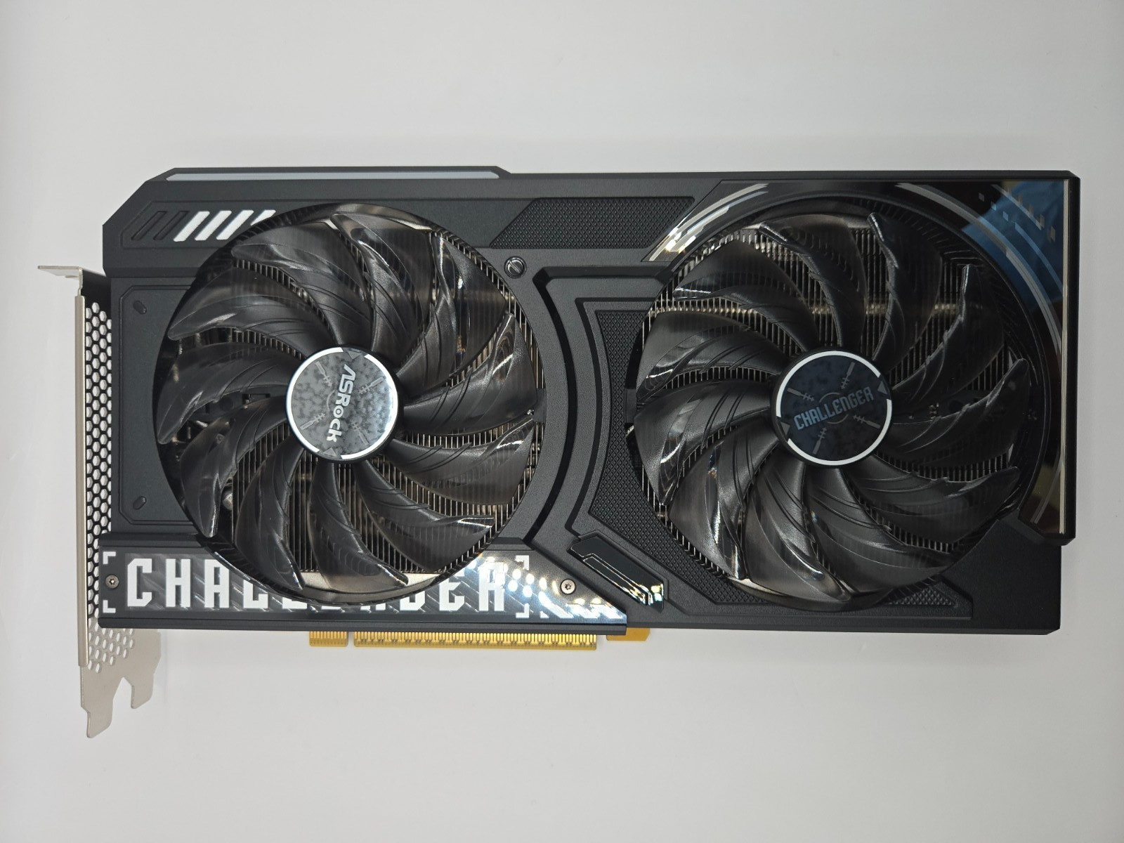 ASRock Challenger Intel Arc B570 – 10GB GDDR6 PCIe 4.0 *TESTED*