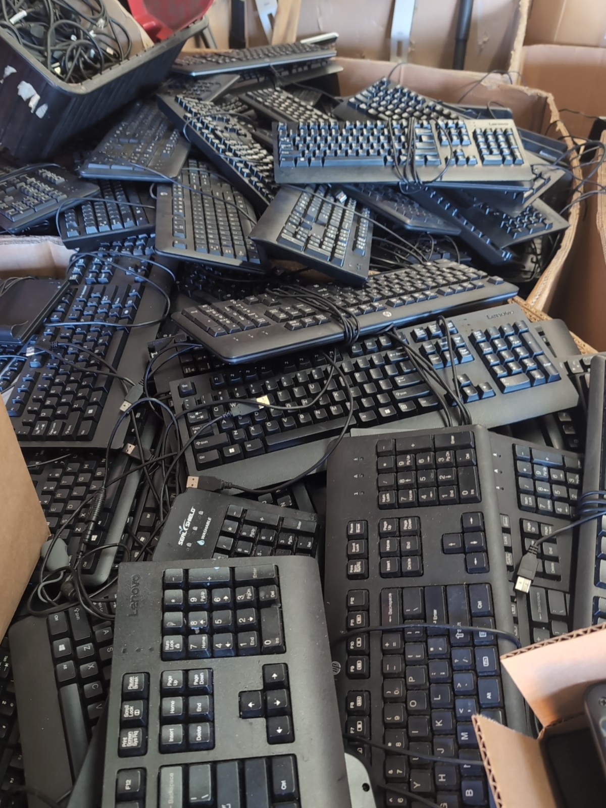 Wired MAJOR BRANDS Dell, HP, Lenovo, Acer USED USB Keyboards, Lot Of 4.