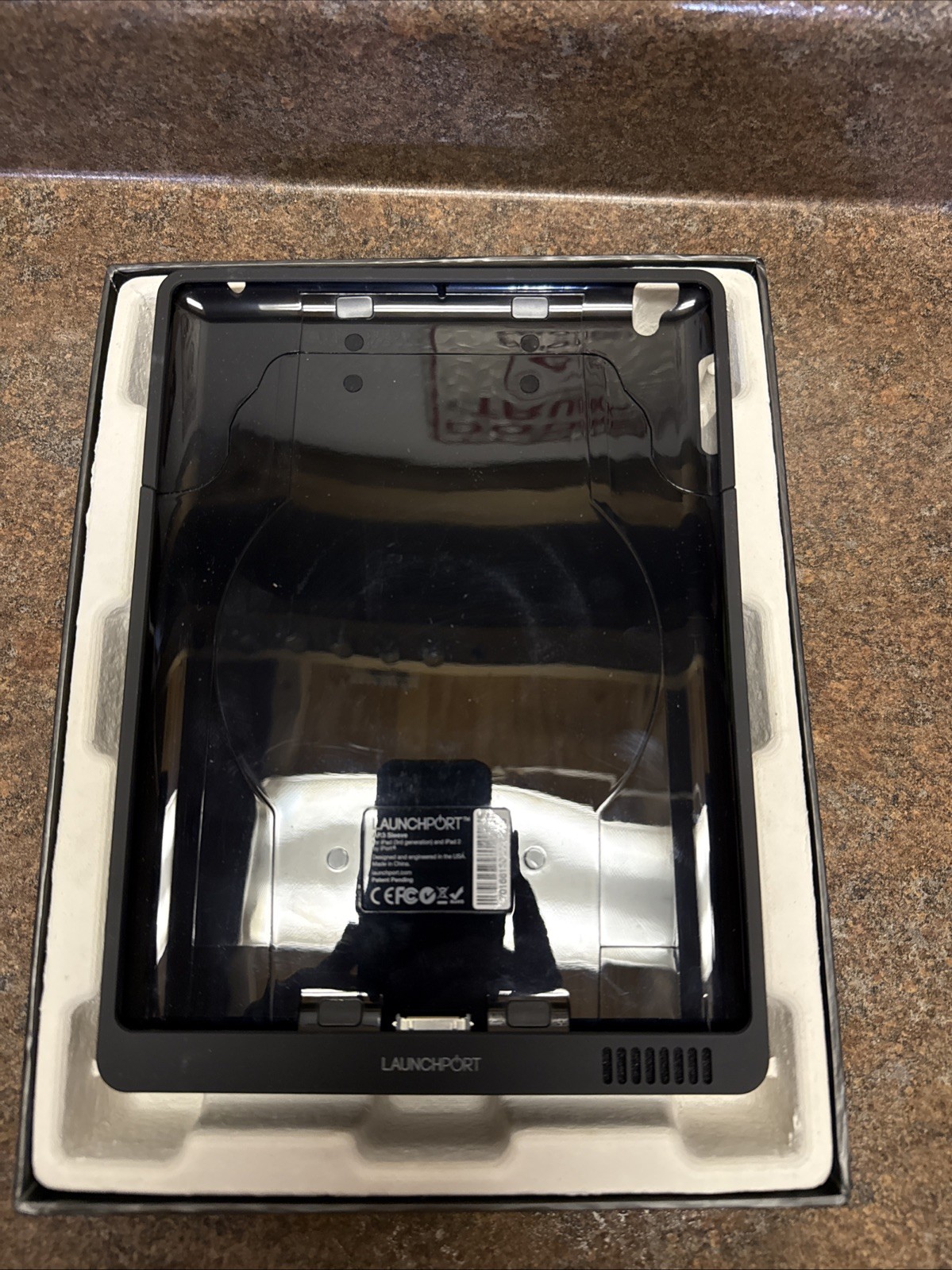 iPort LaunchPort AP.3 Sleeve Black 3rd gen Ipad & Ipad 2 p787