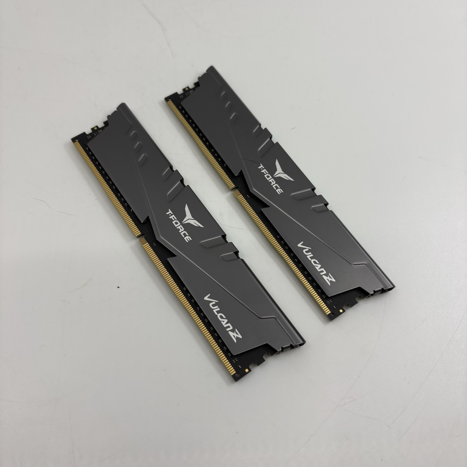 TEAMGROUP T-Force Vulcan Z 16GB 2x8GB DDR4-3200 CL16 RAM TLZGD48G3200HC16CBK