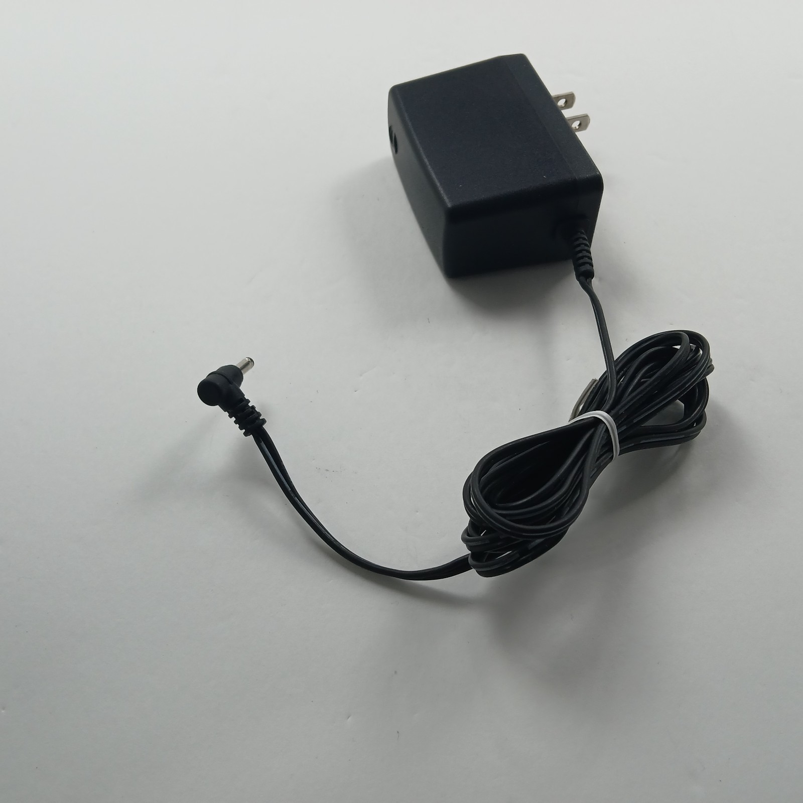 ACBel Switching Adapter 6V 0.7A Power Supply Charger Model WA8077