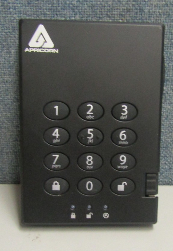 Apricorn Aegis Padlock 3 256-bit AES XTS Encryption 1TB A25-3PL256-1000