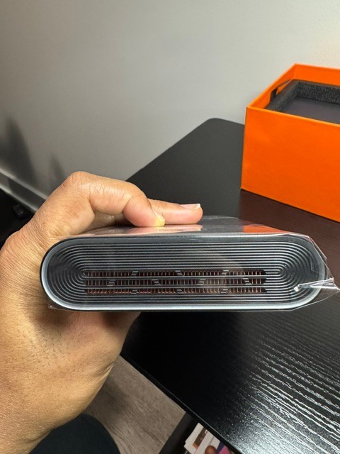 OneXGPU External GPU with AMD RX 7600M XT – 8GB GDDR6 RDNA 3 – Portable eGPU