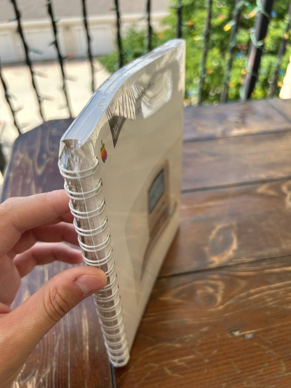 Apple Macintosh Plus Owner’s Guide User Manual 030-1242-A. Sealed. #2