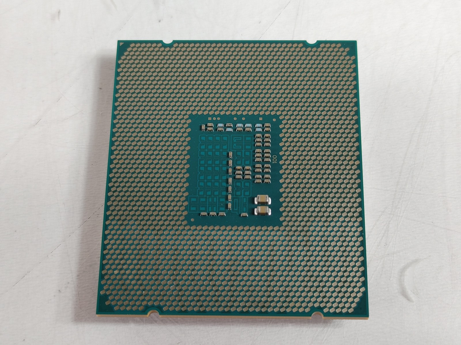 Intel Xeon E5-2630 v3 2.4 GHz LGA 2011-3 Server CPU Processor SR206