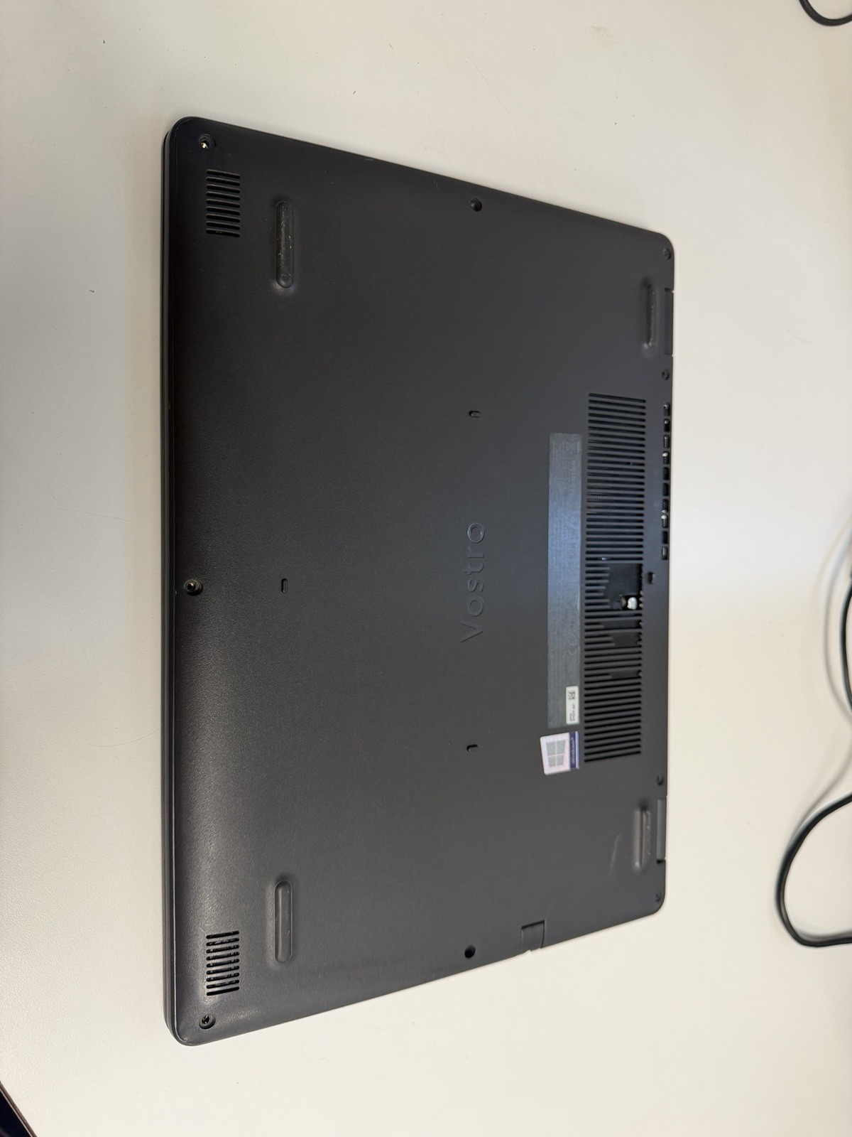 ✅ Dell Vostro 3400 ✅ 14″ FHD ✅ i5-1135G7 8GB RAM ✅ 256GB NVMe Win 11 Pro ✅ HDMI