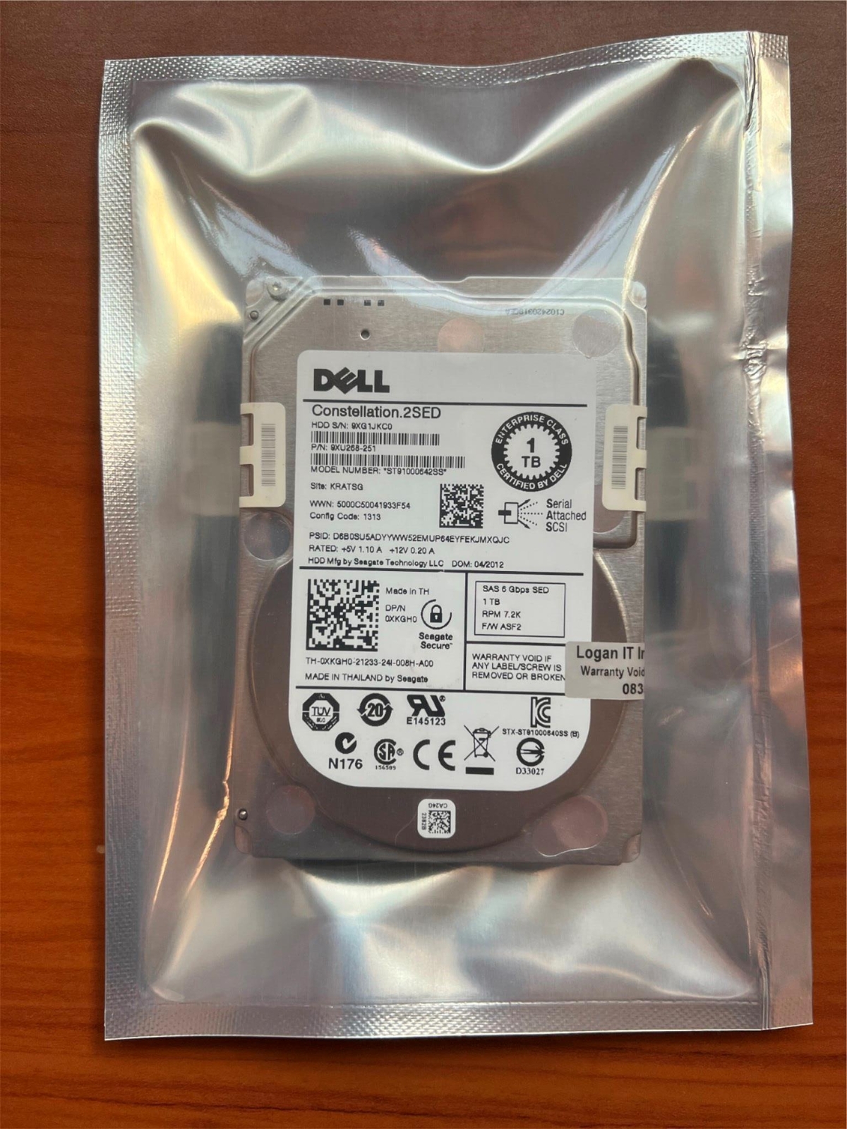 Dell Seagate ConstellationES ST31000424SS 1TB 3.5″ 7.2K RPM SAS Hard Drive