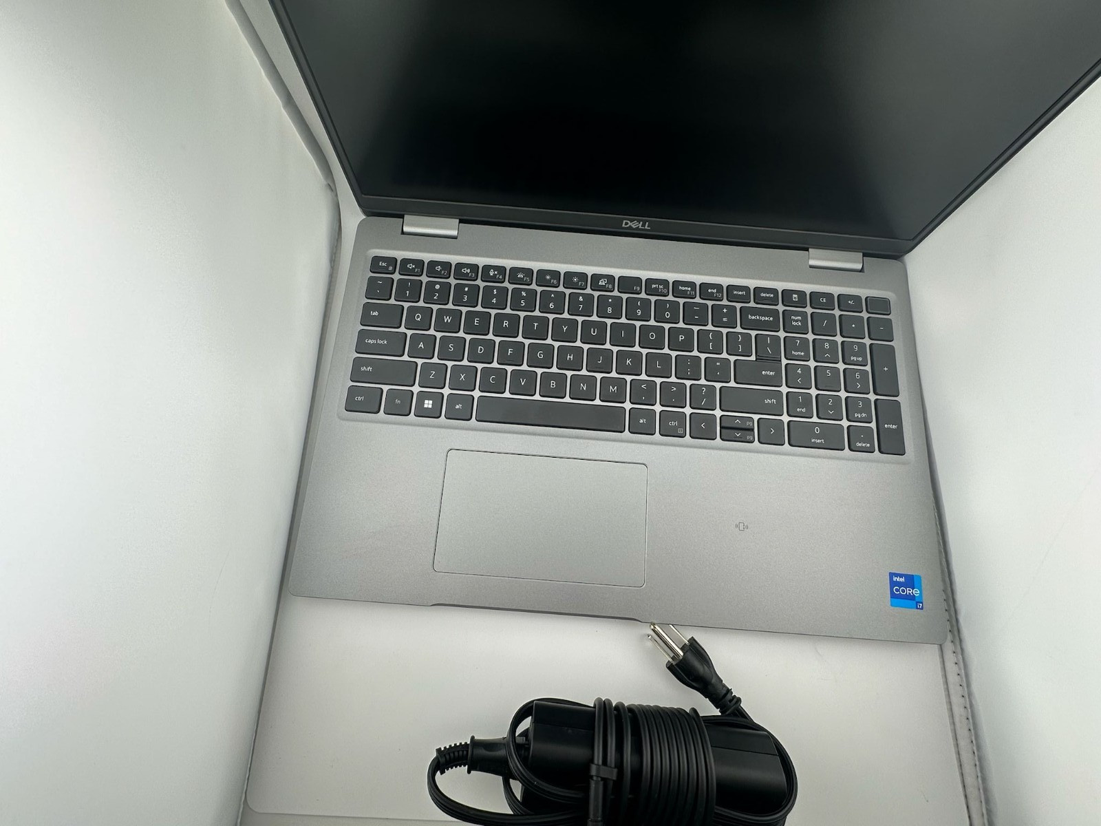 Dell Latitude 5520 15.6″ FHD Laptop Intel i7 11th Gen 32GB RAM 512GB SSD Win 11