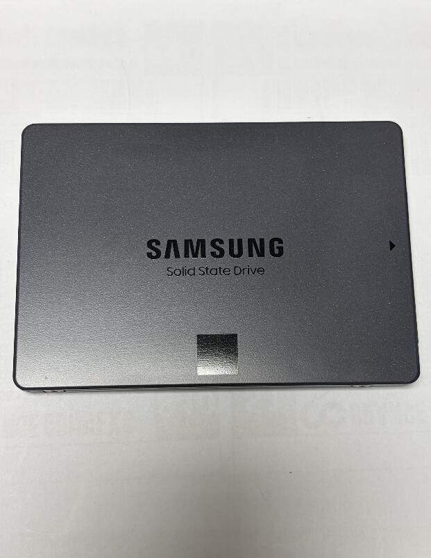Samsung 870 QVO 1TB 2.5” SATAIII Internal SSD MZ-77Q1T0 1TB 3D V-NAND 7mm