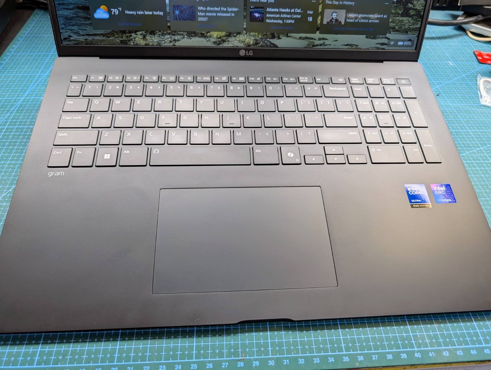 LG Gram 17″ Laptop Intel Core Ultra 7 258V 32GB 2TB SSD Win 11 Home 64-Bit