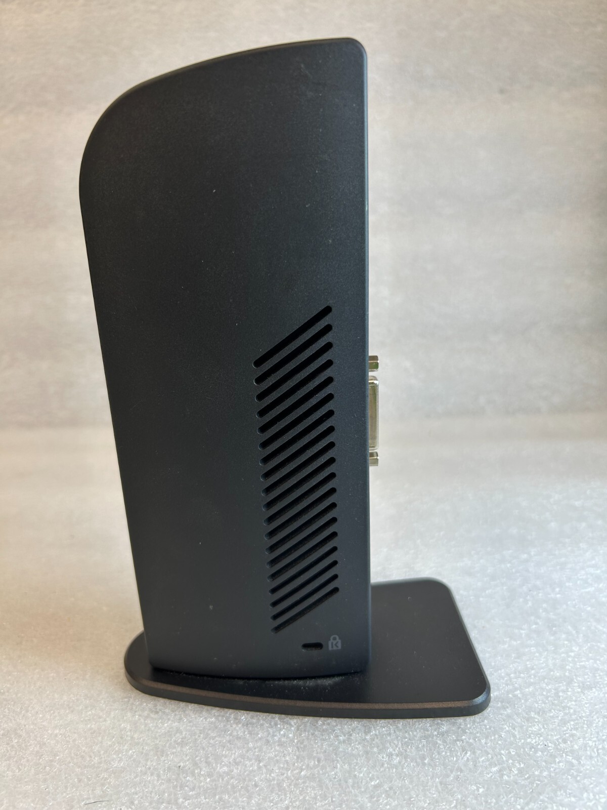 Kensington M01167 USB 3.0 Docking Station ONLY DVI/HDMI/VGA sd3500v – Free S/H