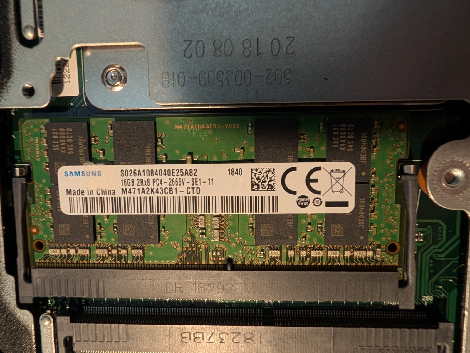 Lenovo ThinkStation P330 Tiny 16GB RAM No SSD with Adapter