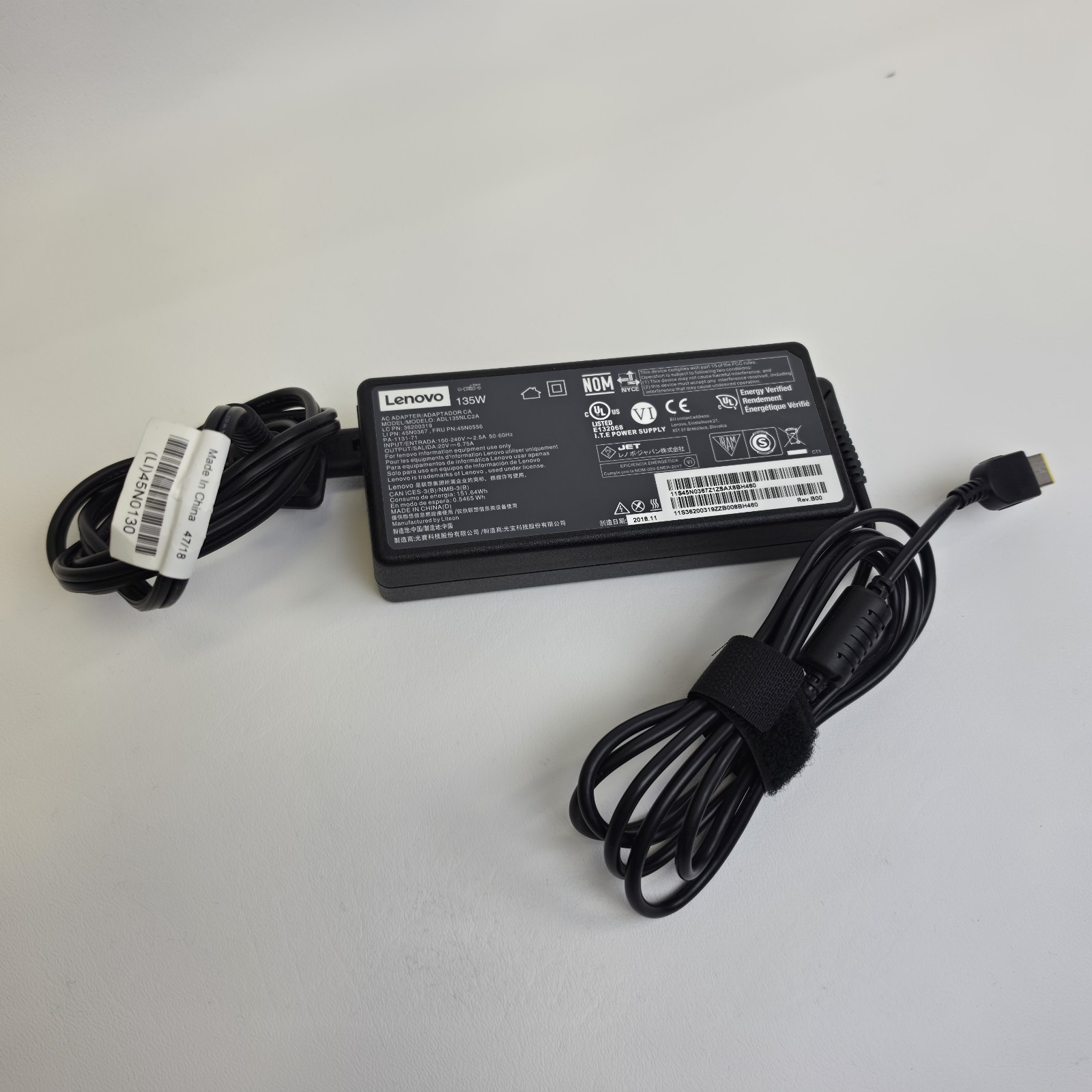 Lenovo ADL135NLC2A 135W 20V 6.75A AC Adapter Power Supply