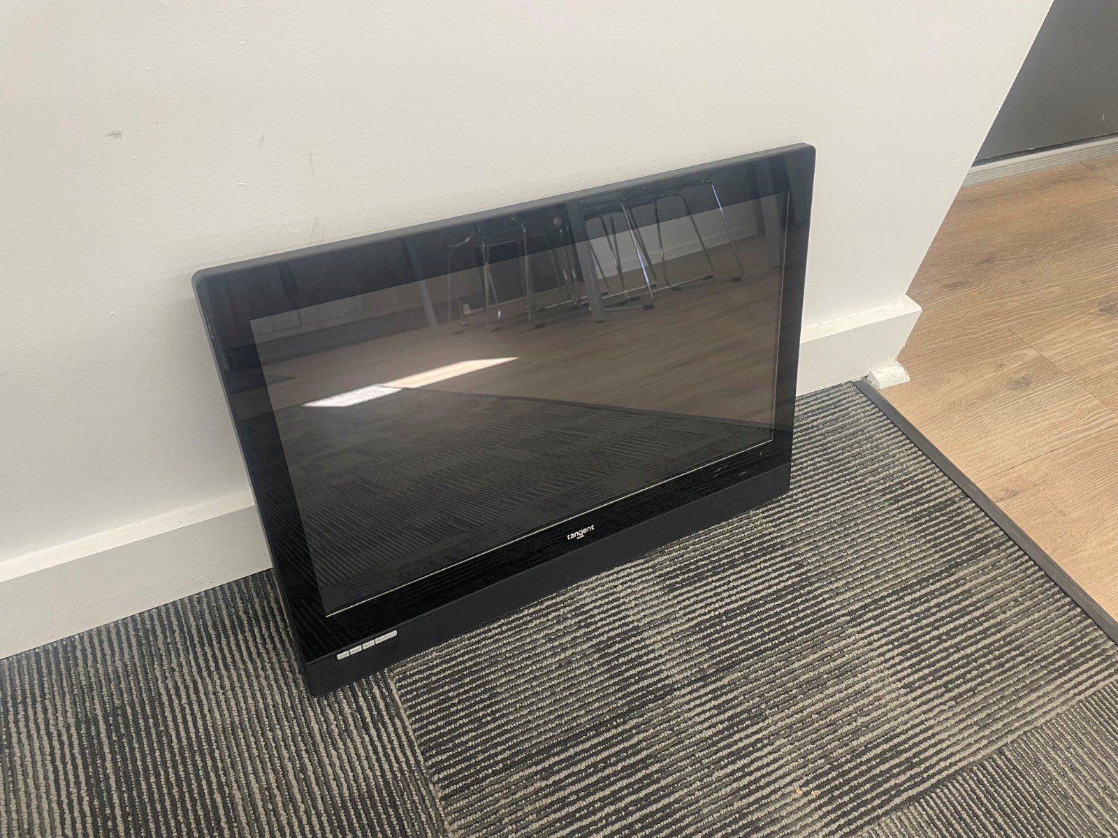 Tangent Vita V20I (Win10 Pro) *** No Power Cord***