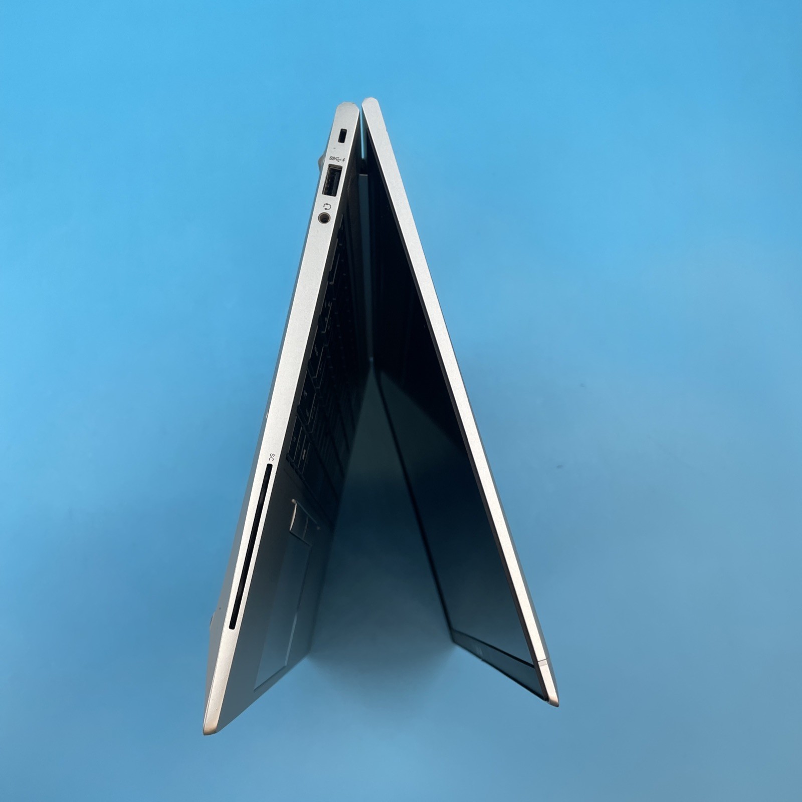 HP EliteBook 855 G8 | Ryzen 5 PRO 5650U | 16GB RAM | NO DRIVE | NO OS | 77% BATT
