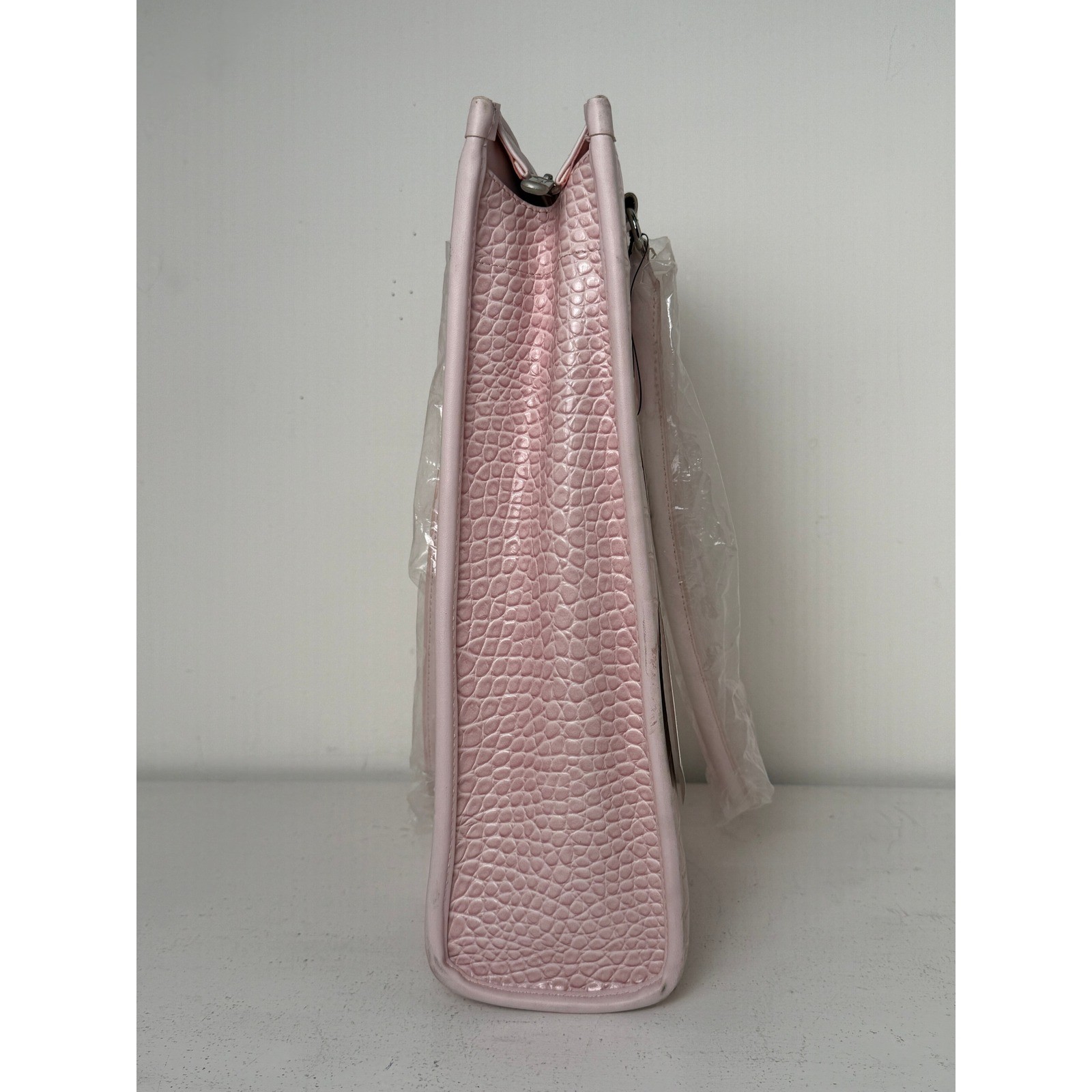 Targus Pink Croc Embossed Ladies Laptop Notebook Case Bag 15.4 TLT019US NWT