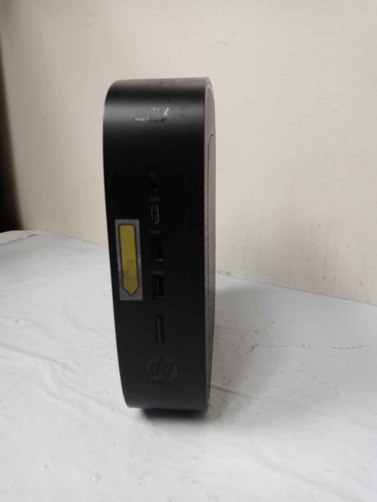 HP T740 Thin Client SFF AMD Ryzen Embedded V1756B 4GB DDR4 Vega GFX 3.25 No HDD