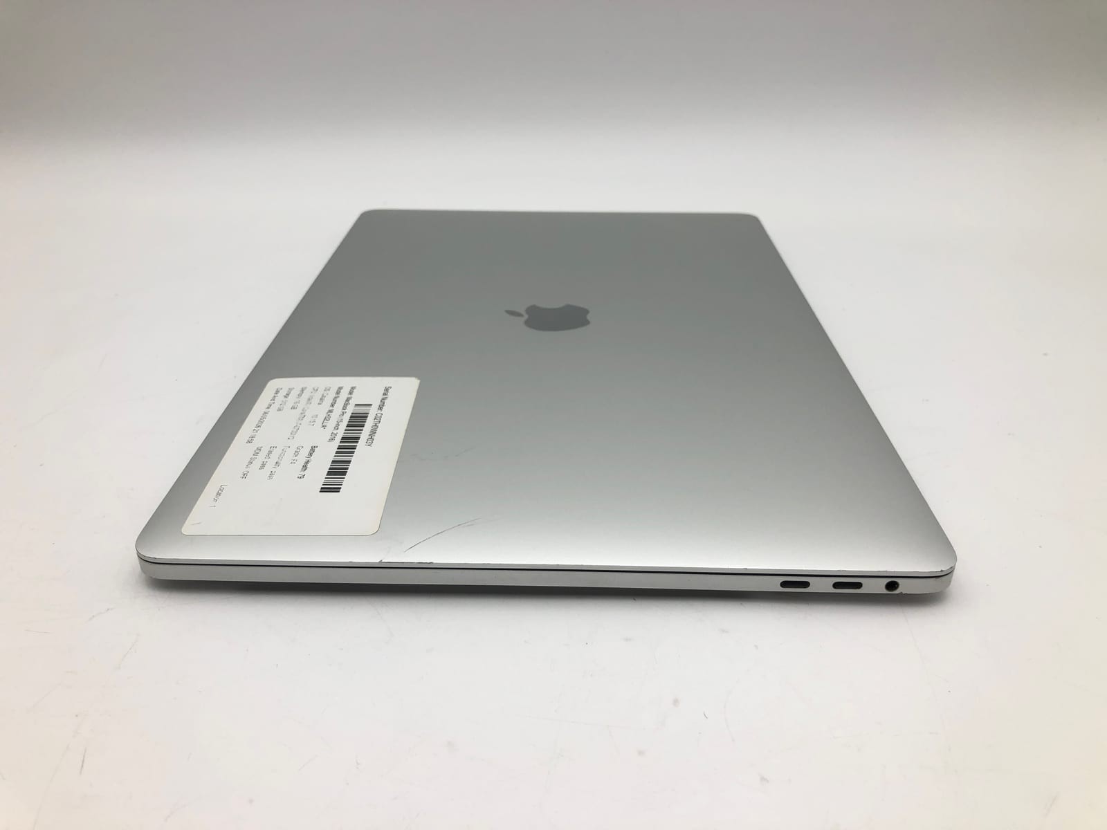 Apple | MacBook Pro (15-inch, 2016) | Intel(R) Core(TM) i7-6700HQ | 79% Battery