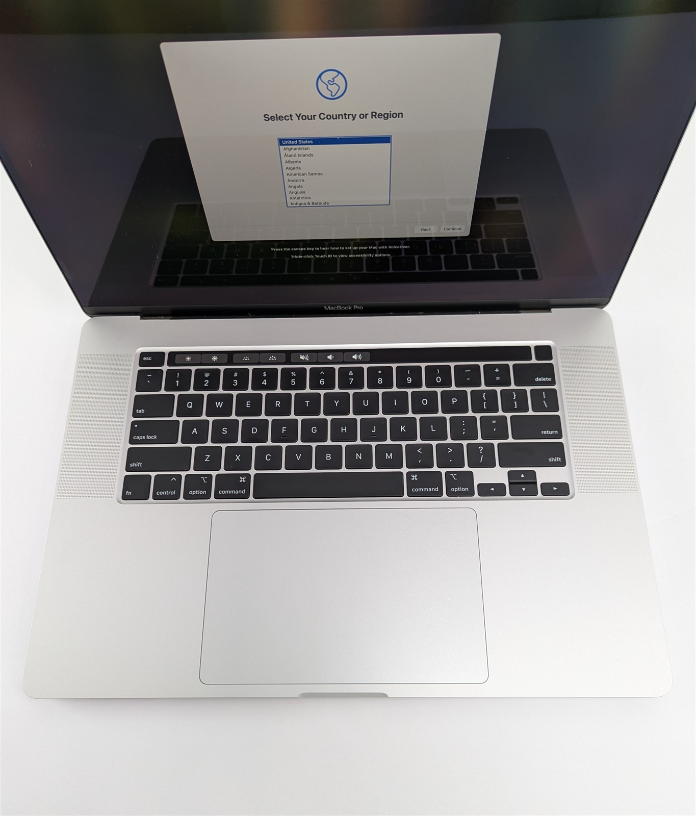 Apple MacBook Pro A2141 2019 16” i7-9750H 2.6GHz 16GB 500GB SSD Radeon 5500M