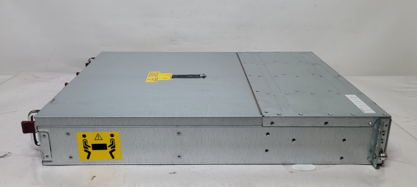 HPE StorageWorks M6412 – 3.5in 12 Drive Bay Storage Array No HDDs – AG638B (a)