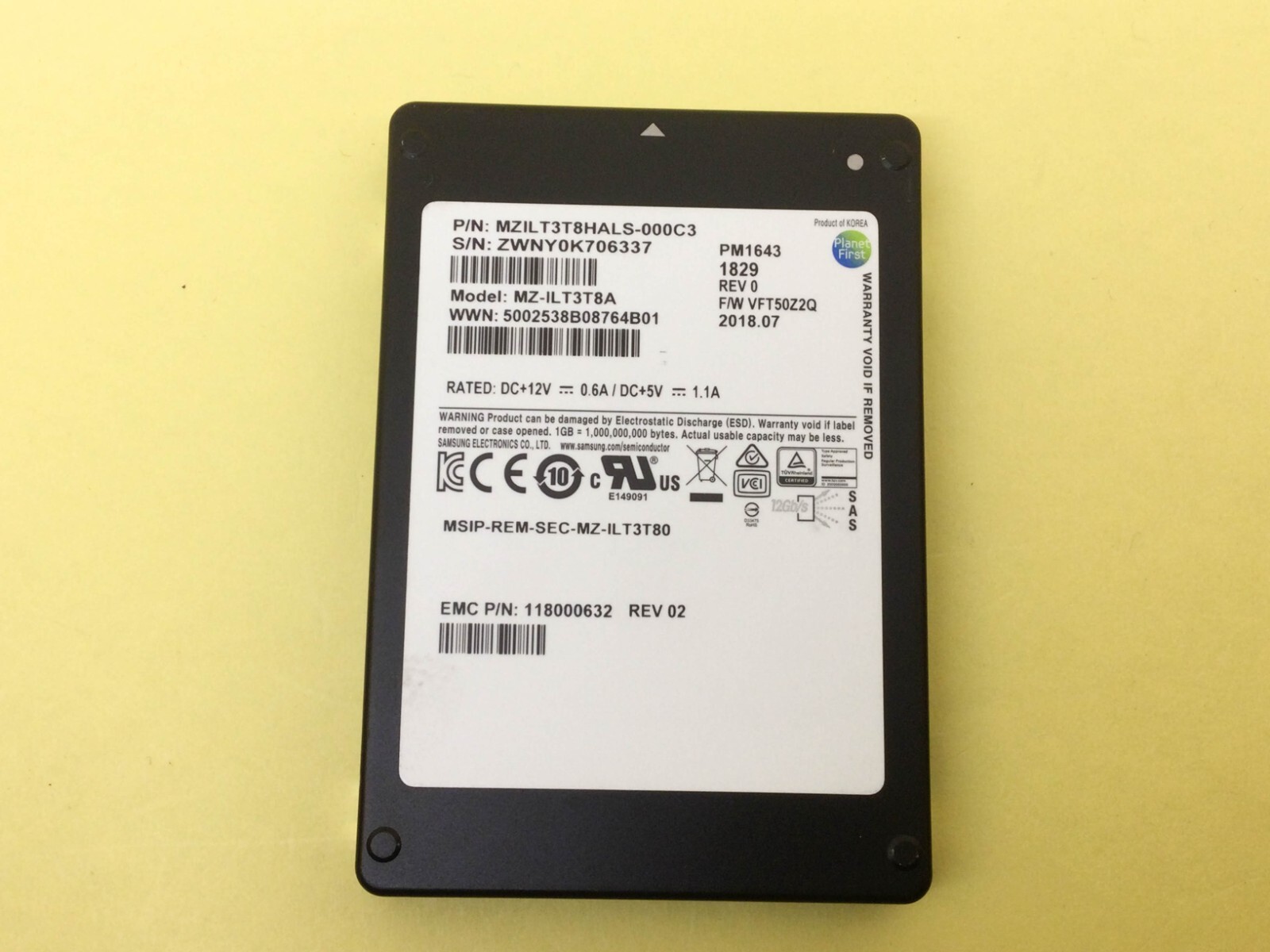 EMC Samsung PM1643 3.84TB SAS 12Gb/s 2.5” SSD MZ-ILT3T8A