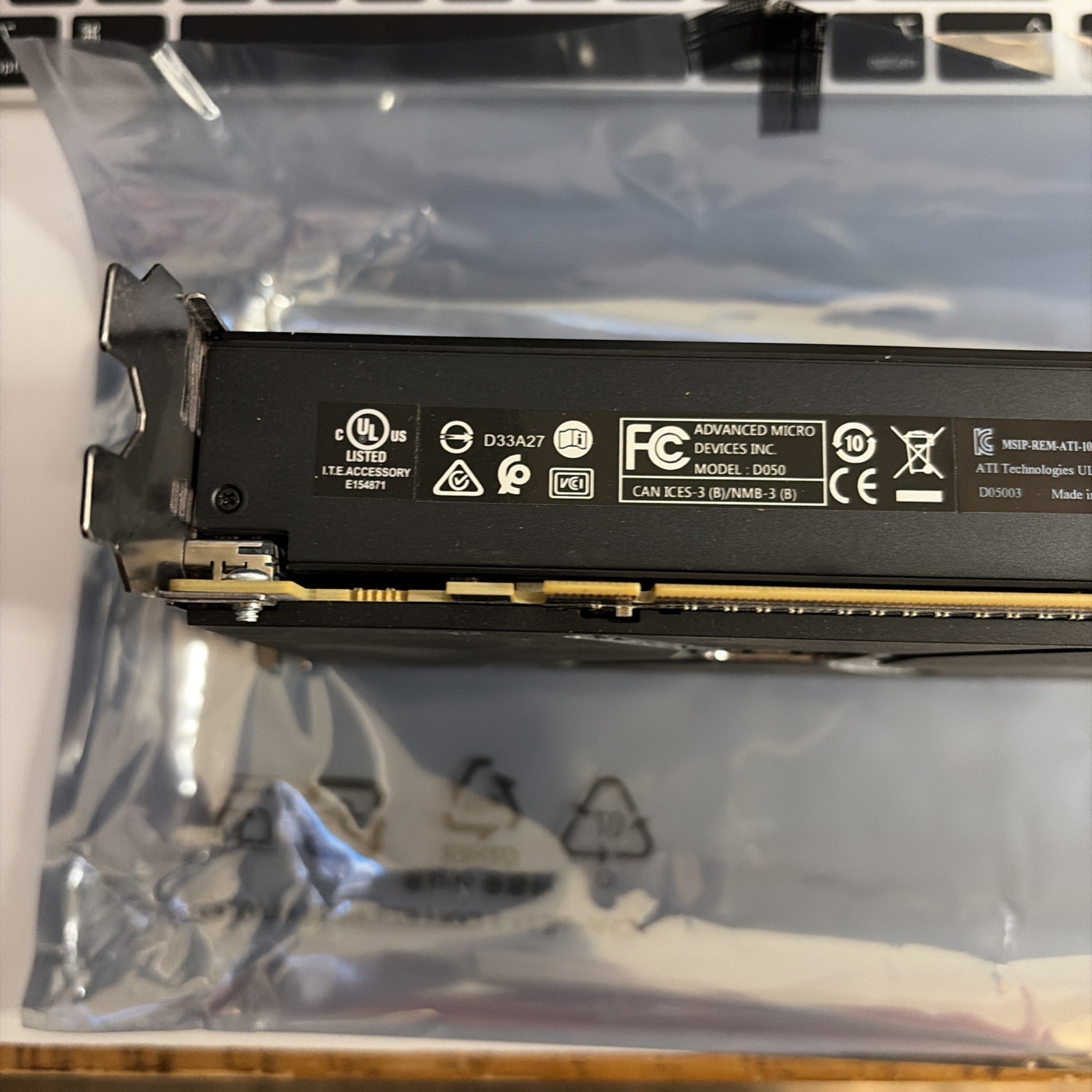 MSI AMD Radeon RX Vega 56 8GB HBM2 Graphics Card HDMI DisplayPort Fan