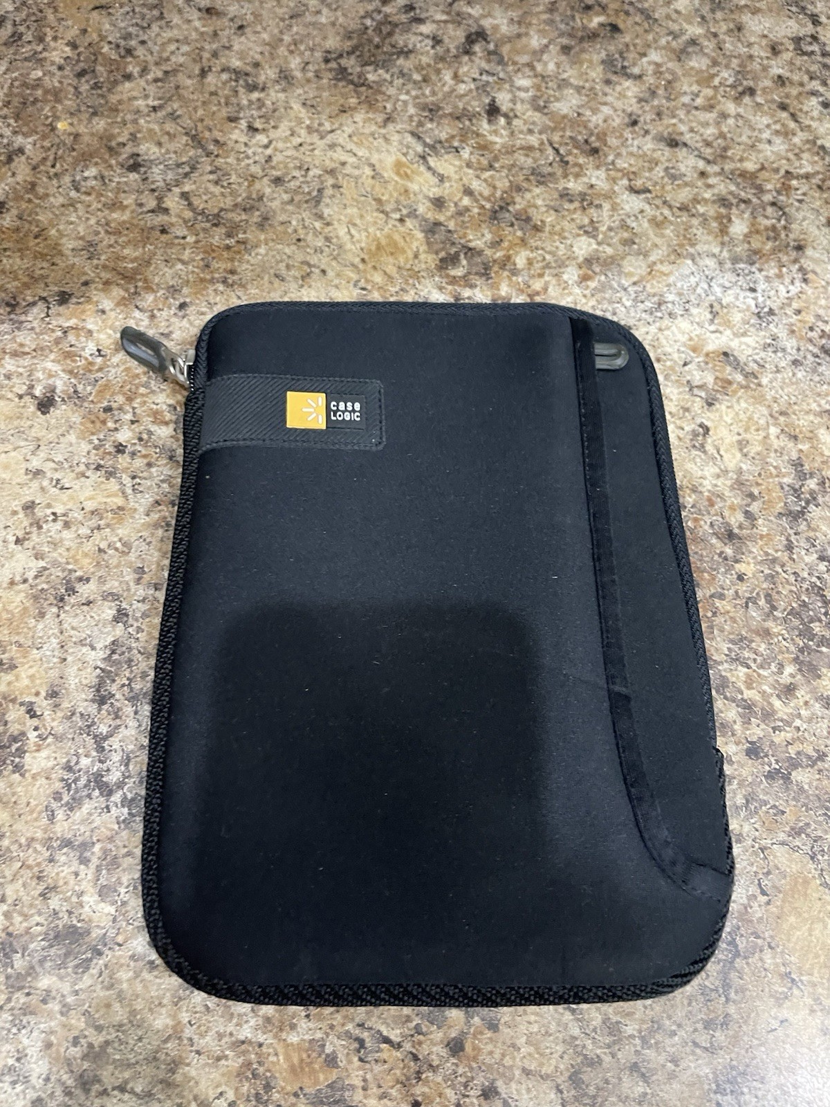 Case Logic Zippered Purple Neoprene Sleeve For Small Tablet Or Large Phone 9×6”