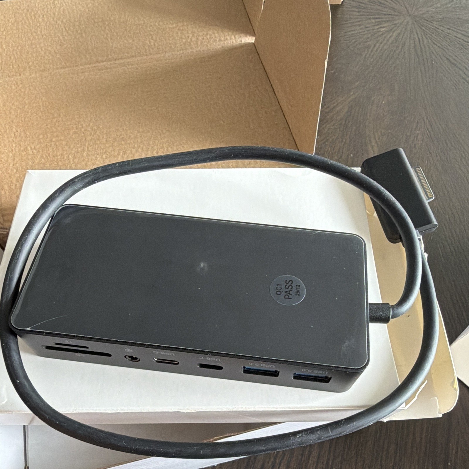 Microsoft Surface Docking Station USB-C HDMI VGA USB 3.0 RJ-45 Black