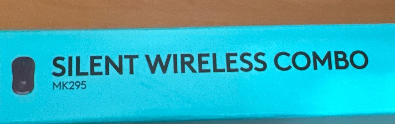 Logitech MK295 Silent Wireless Combo