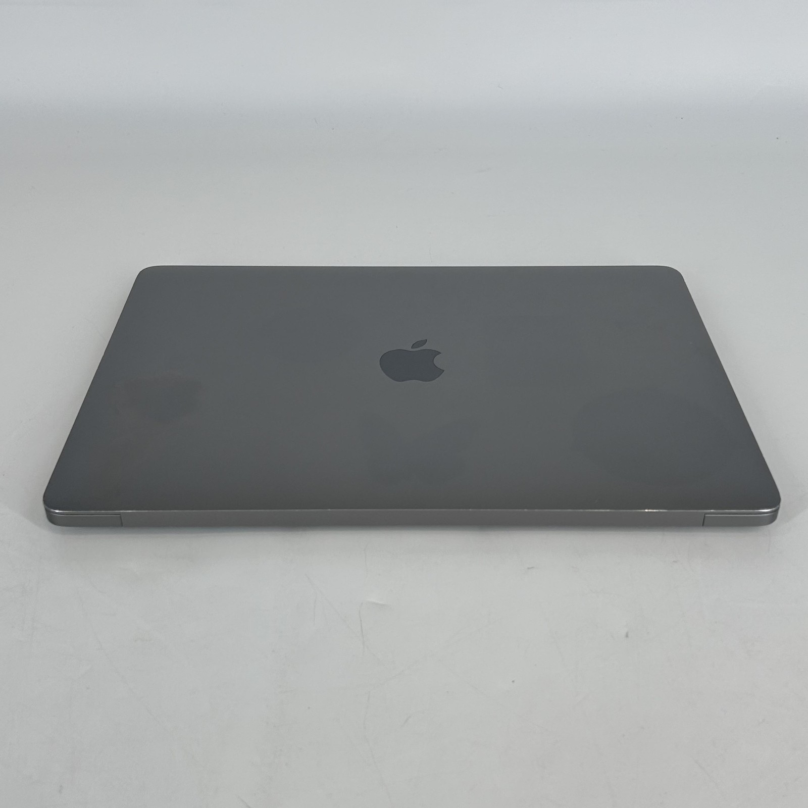 MacBook Air 13 Space Gray 2020 M1 8-Core CPU 7-Core GPU 8GB 256GB White Spots